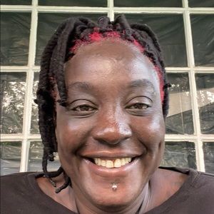 Meet your Posher, Malika